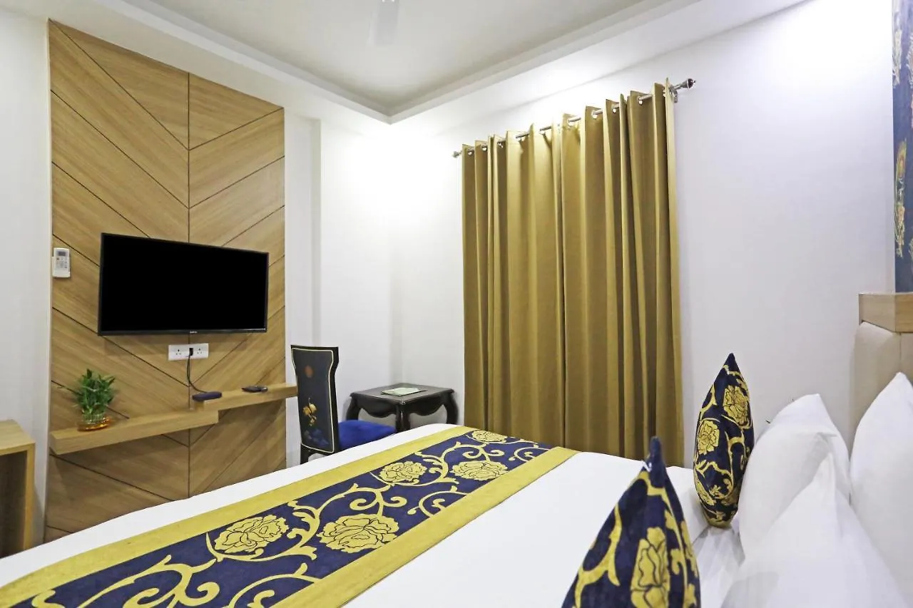 Hotel Decent Suites - Delhi Airport New Delhi