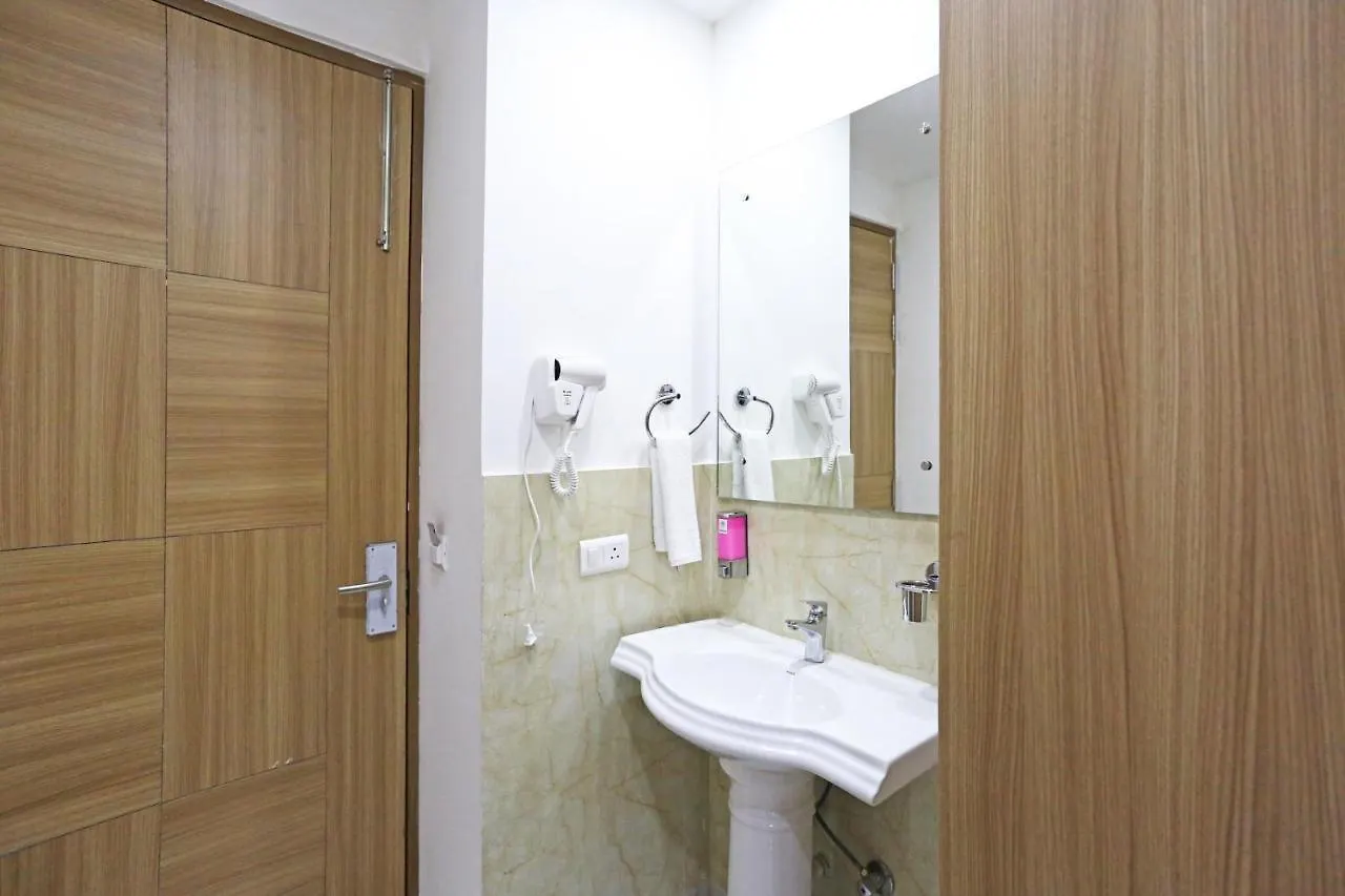 Hotel Decent Suites - Delhi Airport New Delhi 4*,  India