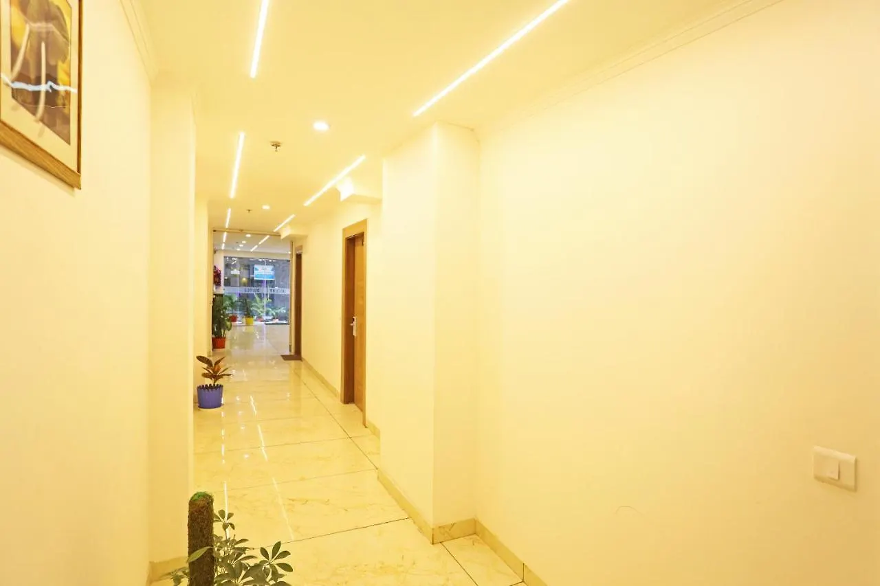 Hotel Decent Suites - Delhi Airport New Delhi 4*,